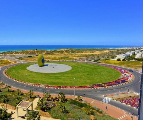 Rond point "l'oeil du soleil"