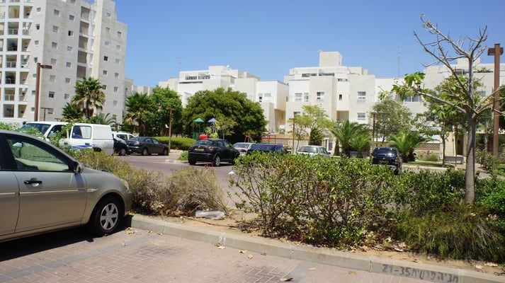 Parking et parc de jeux