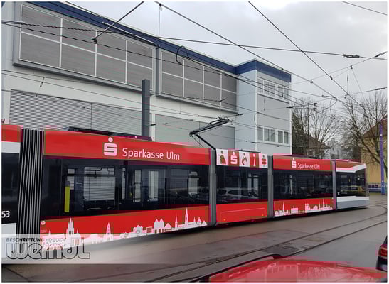 Neue Straßenbahn, Neue Linie, Perfekt foliert von Werndl Design.