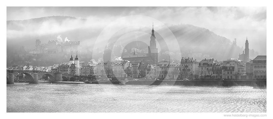 Archiv-Nr. h2022187 | Altstadt an einem kalten Wintertag