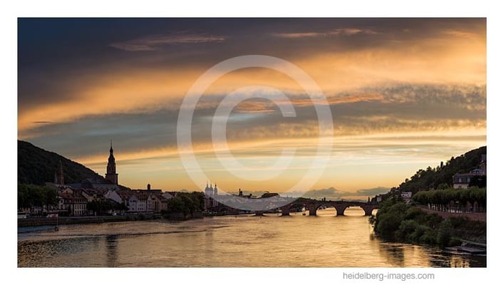 Archiv-Nr. hc2015149 | Altstadt im Sonnenuntergang 