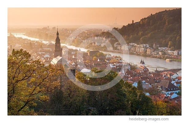 Archiv-Nr. hc2014174 | Altstadt und Rheinebene im Sonnenuntergang