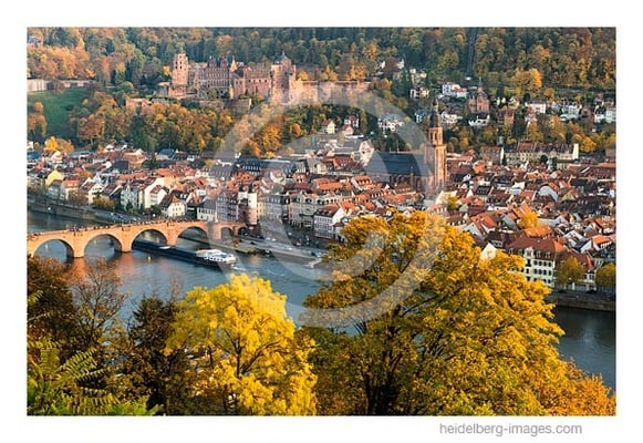 Archiv-Nr. hc2015163 | Altstadt im Herbstkleid