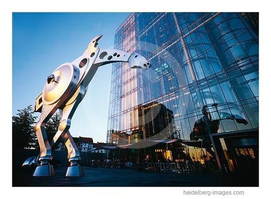 Archiv-Nr. hc2002130 | S´Printing Horse vor der Print Media Academy in Heidelberg