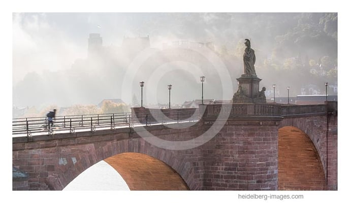 Archiv-Nr. hc2017141 | Morgenstimmung an der Alten Brücke