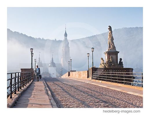 Archiv-Nr. hc2011137 | Auf der Alten Brücke