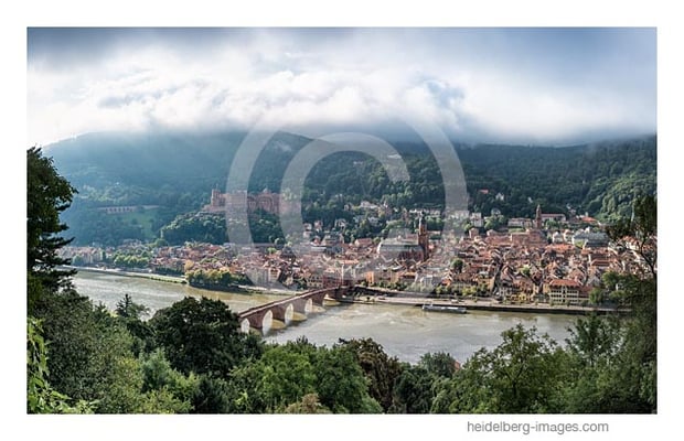 Archiv-Nr. hc2017128 | Sonnenaufgang über der Altstadt 