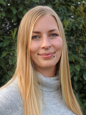 Frau Vejmelka, Lehrkraft