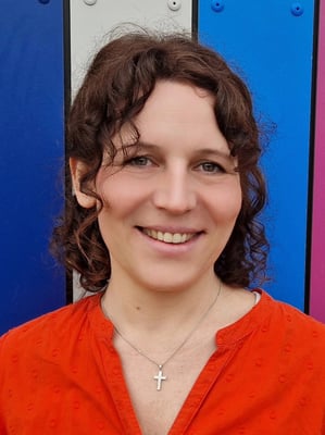 Frau Schmalz, Lehrkraft