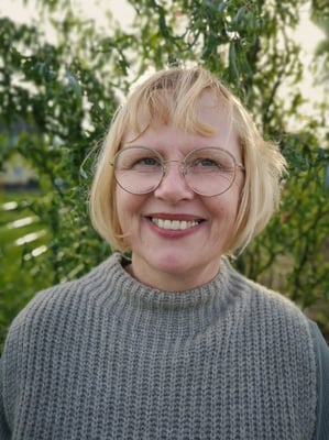 Frau Skall, Lehrkraft