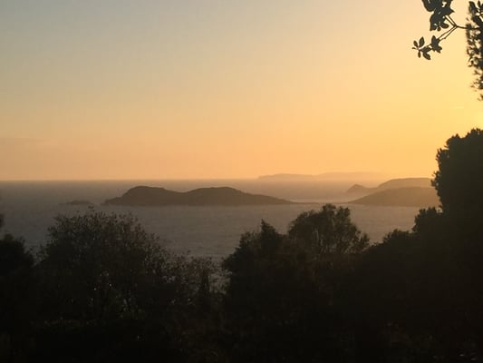 Cap Taillat bei Sonnenuntergang vom Phare de Camarat aus fotografiert