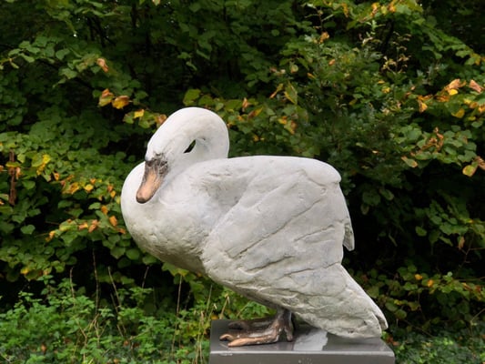 Wilma Hoebee, bronze, White Swan, EUR 3800