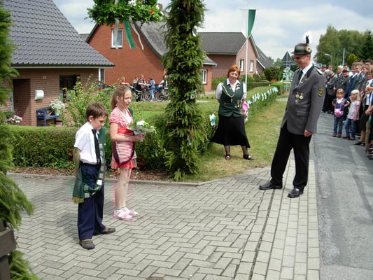 Dank des Präsidenten Uwe Brömmer an das Kinderkönigspaar.