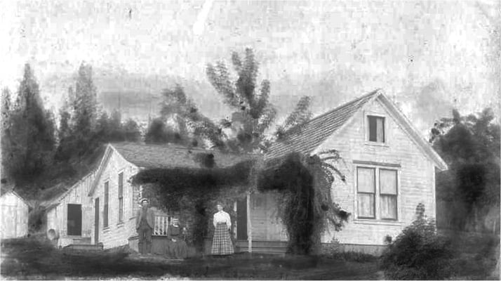 John Johnson’s home, located at the end of Lincoln Road (built around 1900)