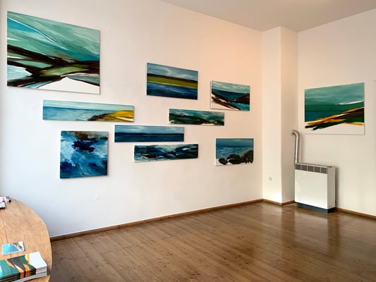 Ausstellung Monika Humm - Sehnsuchtsorte in der Galerie Michael Heufelder, 2025