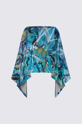 "INTO THE VELVET DEEP" Poncho in light sweater knit