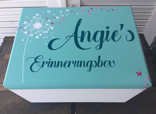 Personalisierte Erinnerungskiste aus Holz für sich selbst