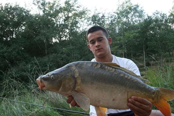 camping avec étang de pêche privé