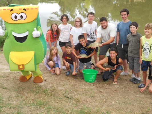 initiation peche groupe camping