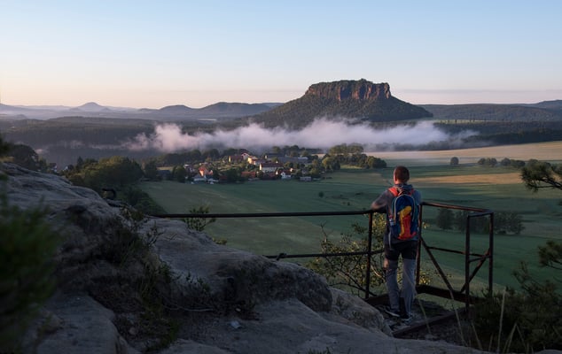 Ausblick vom Rauenstein. 