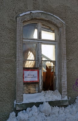 Teilabriss des Neustädter Lokschuppens wegen Einsturzgefahr im Januar 2017. 