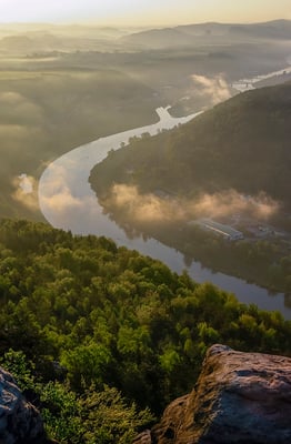 Goldene Stunde im Elbtal, fotografiert vom Lilienstein. 