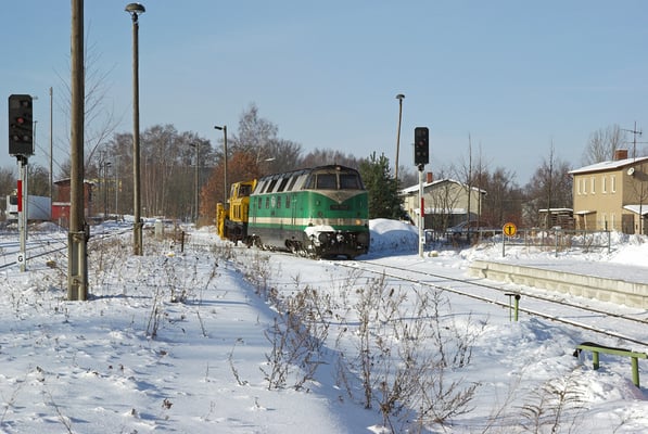 118 002 im Einsatz mit der Neustädter Schneefräse, es gab viel zu tun - auf der Strecke Neustadt-Pirna war die Strecke mehrmals Zugeweht, ein Desiro fuhr sich sogar fest was zur Sperrung der Strecke führte, Februar 2009