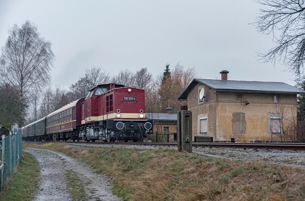 112 331 der OSEF an der alten Hohnsteiner Straße in Neustadt, 02.12.18
