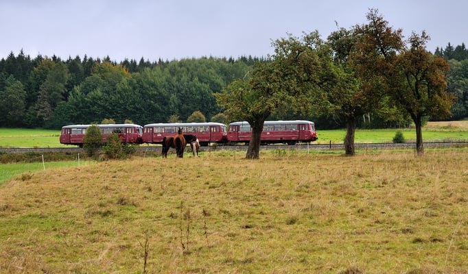 Auch diese Aufnahme zeigt den Zug erneut bei Krumhermsdorf. 15.09.12
