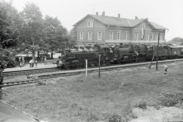 86 245 & 50 1849 mit Sonderzug in Stolpen.