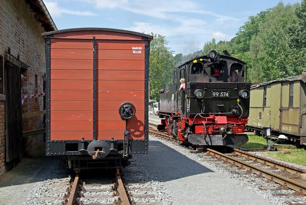 ... bis dahin müssen allerdings noch 3 km Gleis verlegt und 4 Brücken saniert werden, August 2008