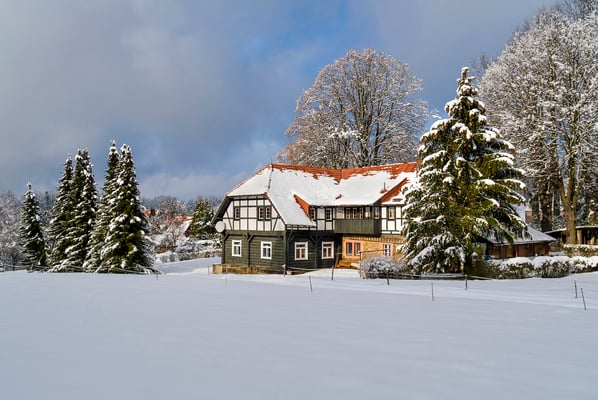 Und noch einmal das bekannte Motiv aus Waitzdorf, noch etwas winterlicher ;-)