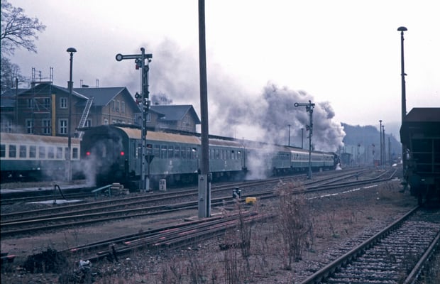 Dampfzug nach Bautzen, Ausfahrt in Neustadt, 1995