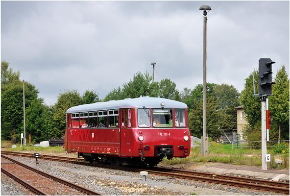 In Bahnhof Neustadt / Sachsen waren Rangierfahrten erforderlich. Dies ermöglichte eine Einzelaufnahme des Triebwagens. 15.09.12