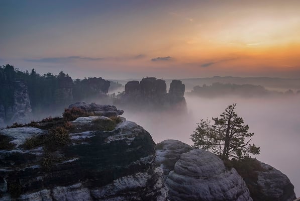 Herbstmorgen im Basteigebiet. 