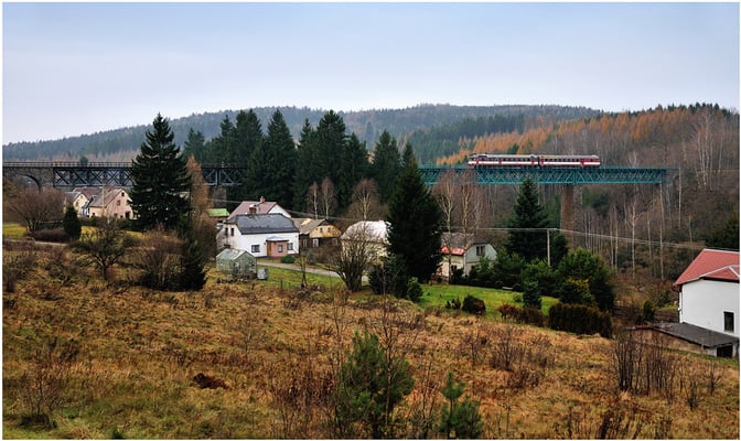 Die Rückleistung wurde auf dem Viadukt in Vilémov festgehalten. 24.11.2012
