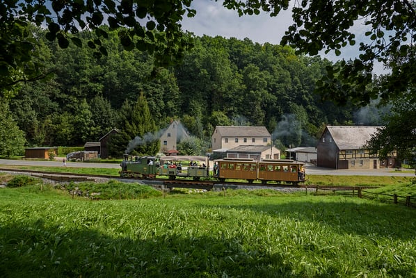 So lang keine Genehmigung zum Bau in Richtung Goßdorf-Kohlmühle vorliegt möchte der Verein den Gleisbau in Richtung Ehrenberg forcieren. 26.08.2017