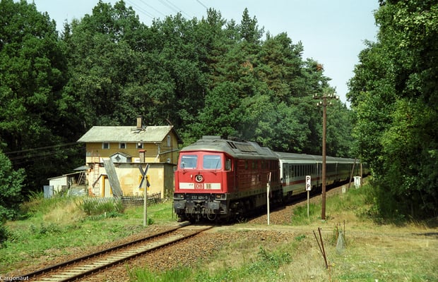 232 494 mit EC 173 bei Porschendorf. 05.08.03  Foto: Archiv Kay Baldauf. 