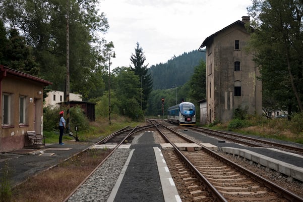 Regio Shark 844 029 Rumburk-Decin bei der Einfahrt in Mlyny. 29.08.2014