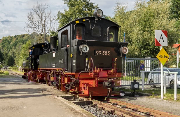 Rangierarbeiten mit 99 585 & 99 516 in Lohsdorf. 04.09.2020, Foto: Jannik Vogel