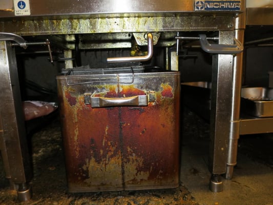 導入前廃油缶イメージ