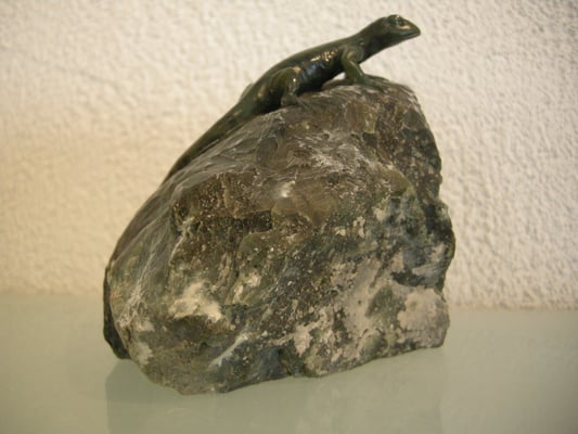 Eidechse >Bildhauer Paul Widmer