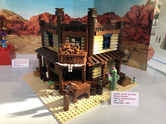 LEGO BL19004: Wild West Saloon - Brickset