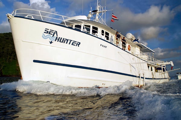 Schiff Seahunter auf der Kokosinseln, ©Underseahunter Group