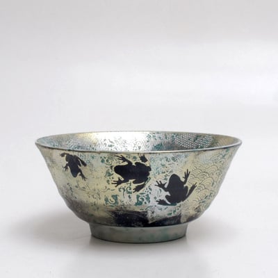 Le bol aux genouille noires