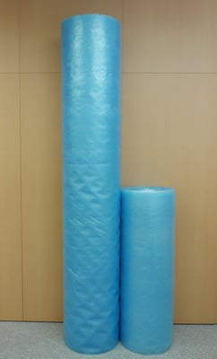 EBX-100（帯電防止/二層品/ブルー）の原反幅1200mm、2400mmを並べました。