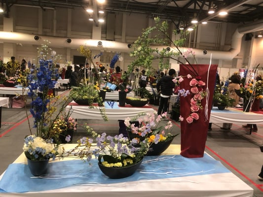 35 大阪府 和田由紀  フラワーデザイン　スプラウト