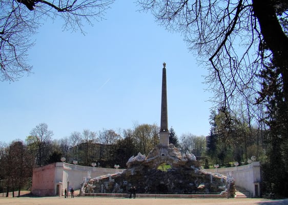 Obeliskbrunnen