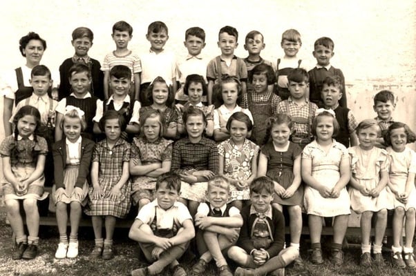 vorne zweite von links