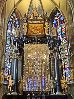 das Fastentuch am Hochaltar